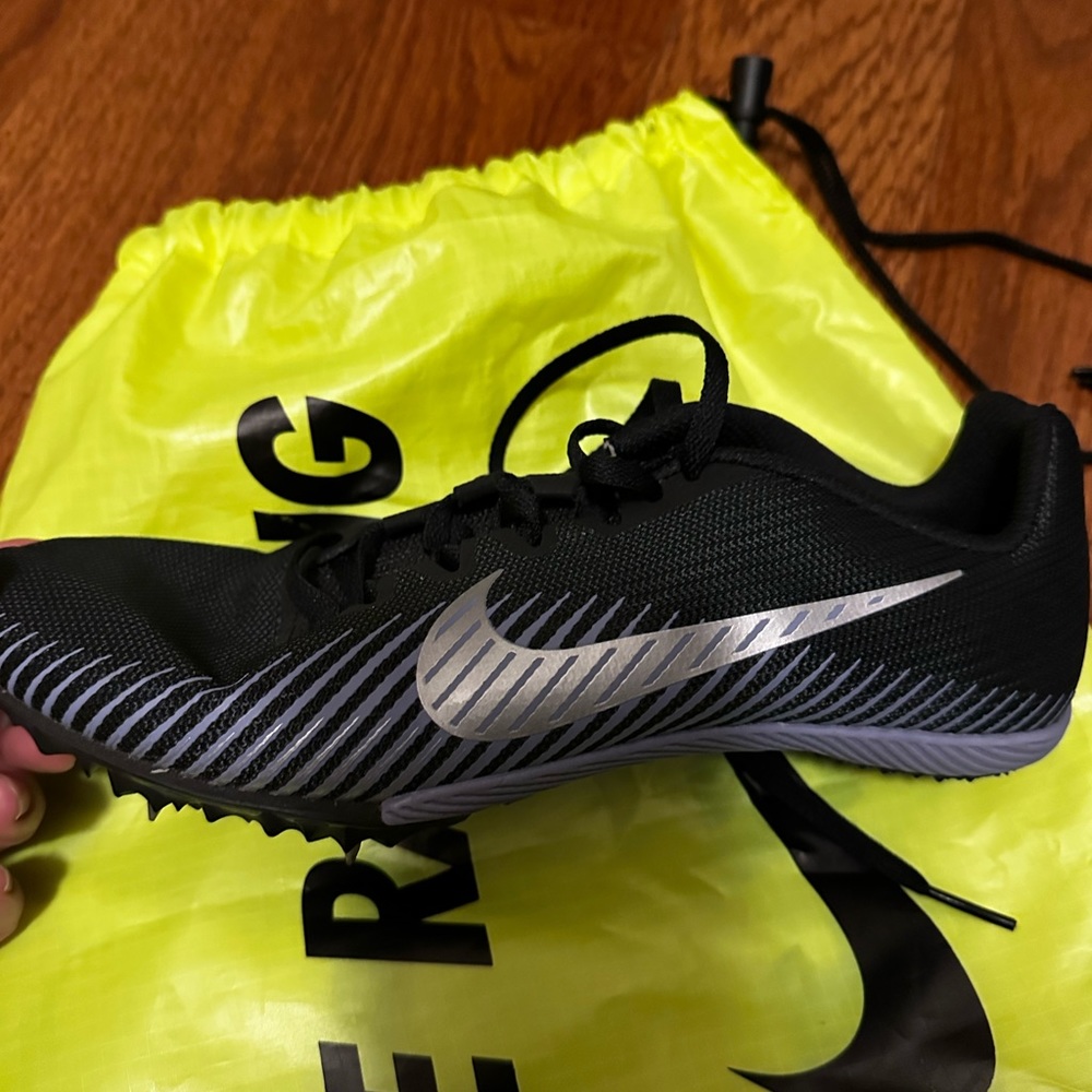***NEVER WORN***Nike Racing spikes